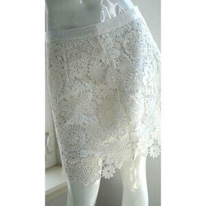 Chic White Floral Lace Mini Skirt - Boho Romantic Summer Skirt Size 8